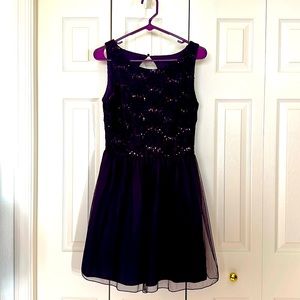 Cute girls dress, worn a few times only, size 11 junior